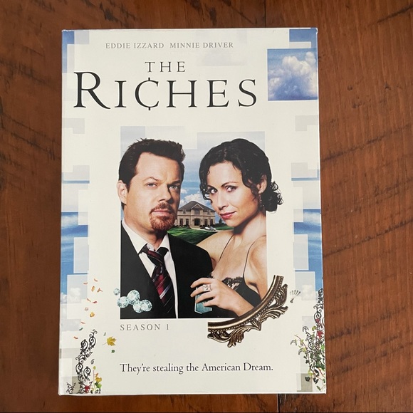 4/$12 The Riches Season 1 DVD - Picture 2 of 8